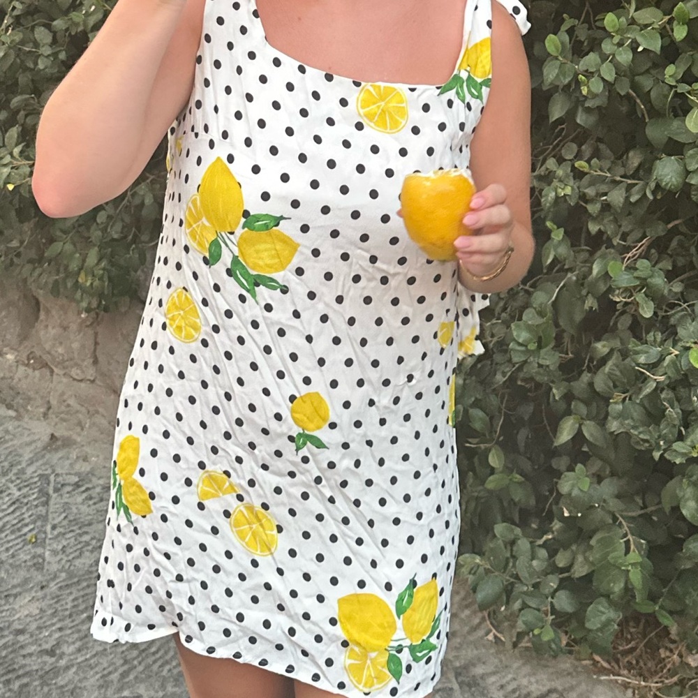 WORN ONCE FOR LOVERS & FRIENDS M LEMON DRESS